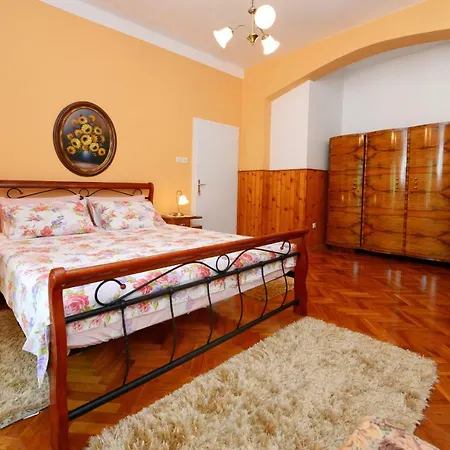 Nela Apartment Porec